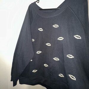 Betsey Johnson Scattered Lips Embroidered Pullover Womens size 3x